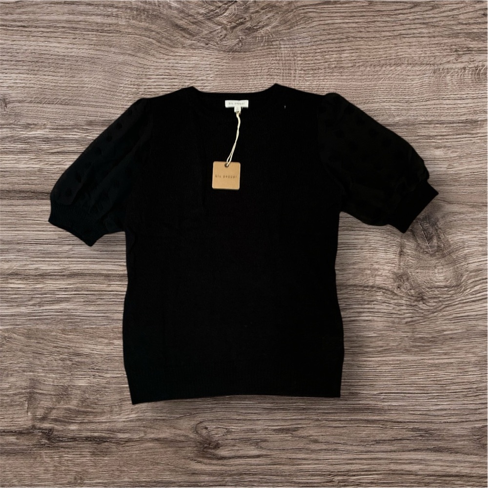 Blu Pepper Black Puff Sleeve Sweater Size Large NWT